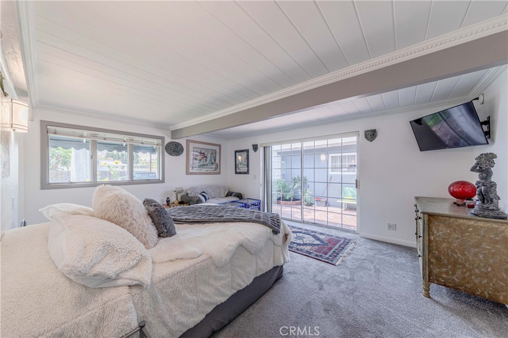 1901 Victoria Drive