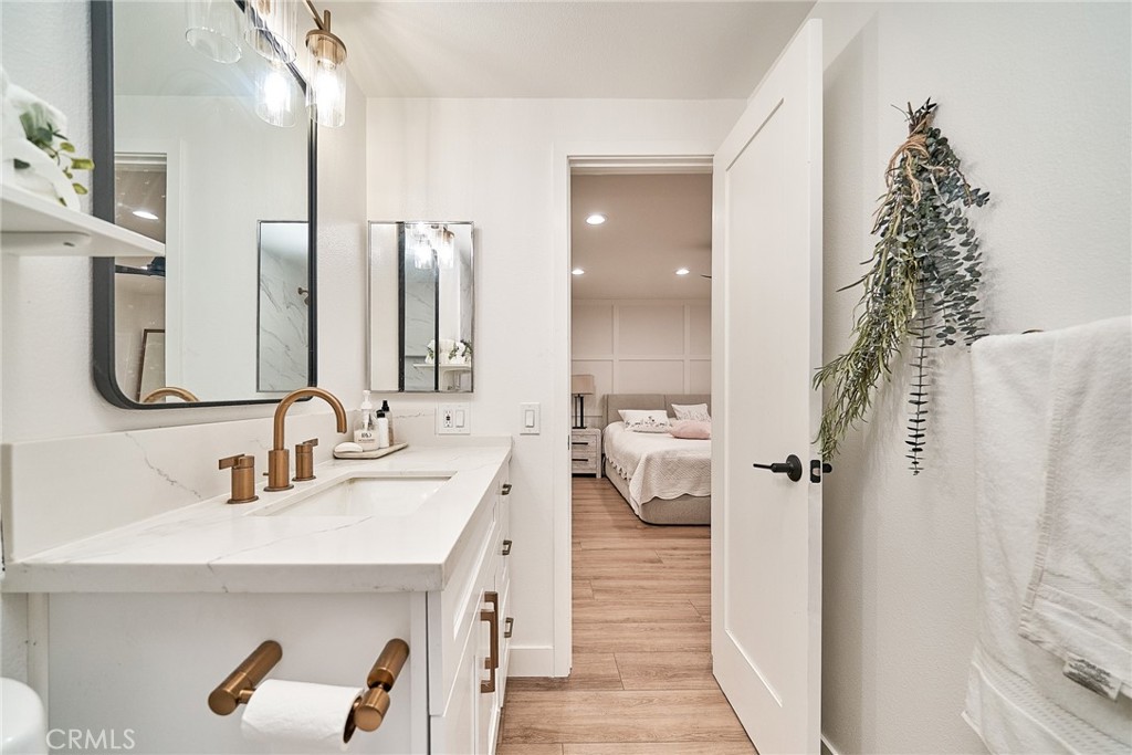 3004 Via Buena Vista C