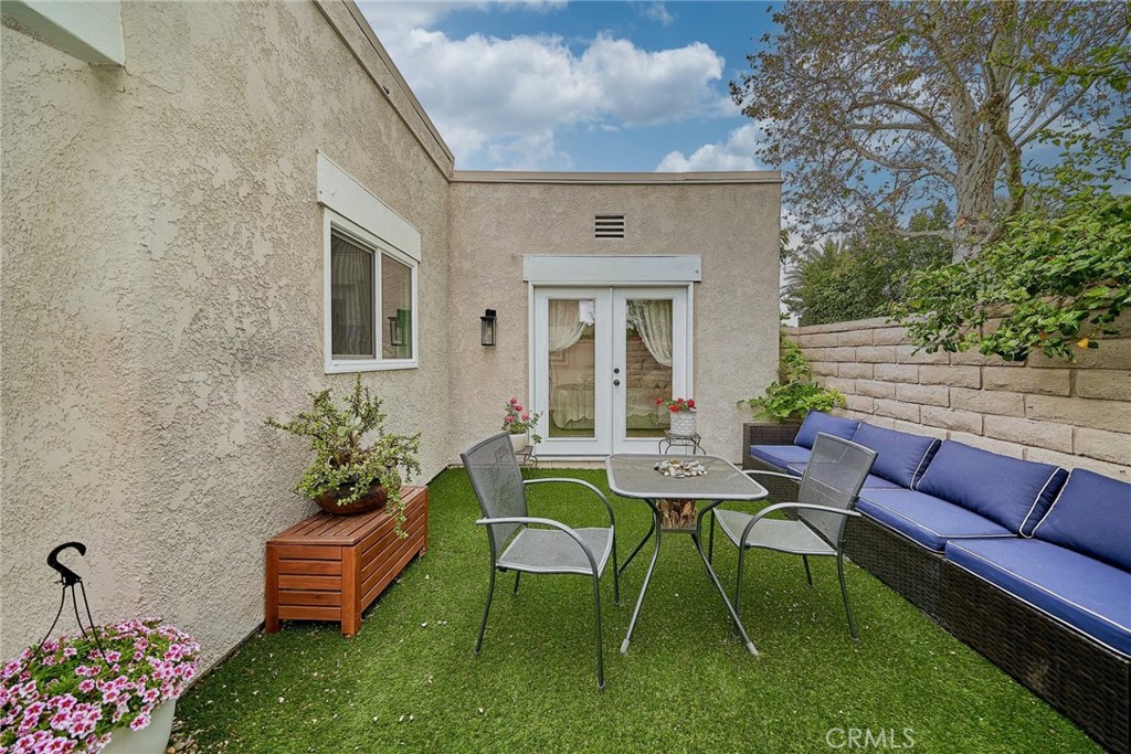 3004 Via Buena Vista C