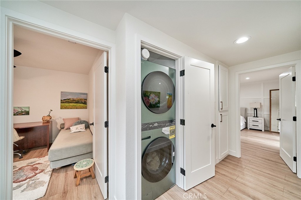 3004 Via Buena Vista C