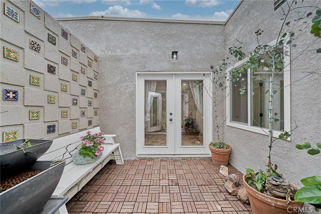 3004 Via Buena Vista C