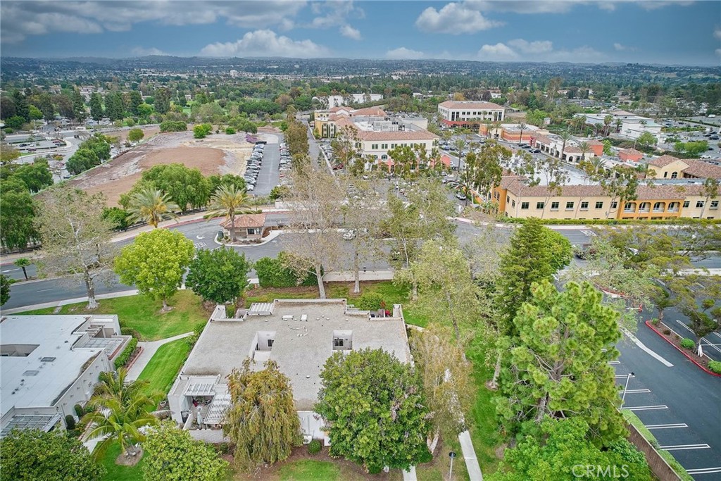 3004 Via Buena Vista C