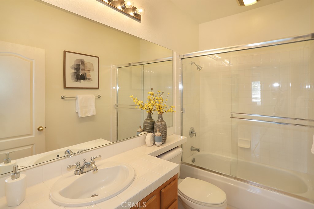 1019 N Sonora Circle