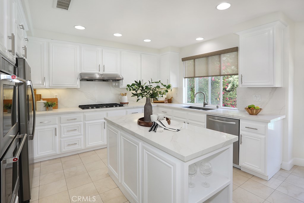 1019 N Sonora Circle