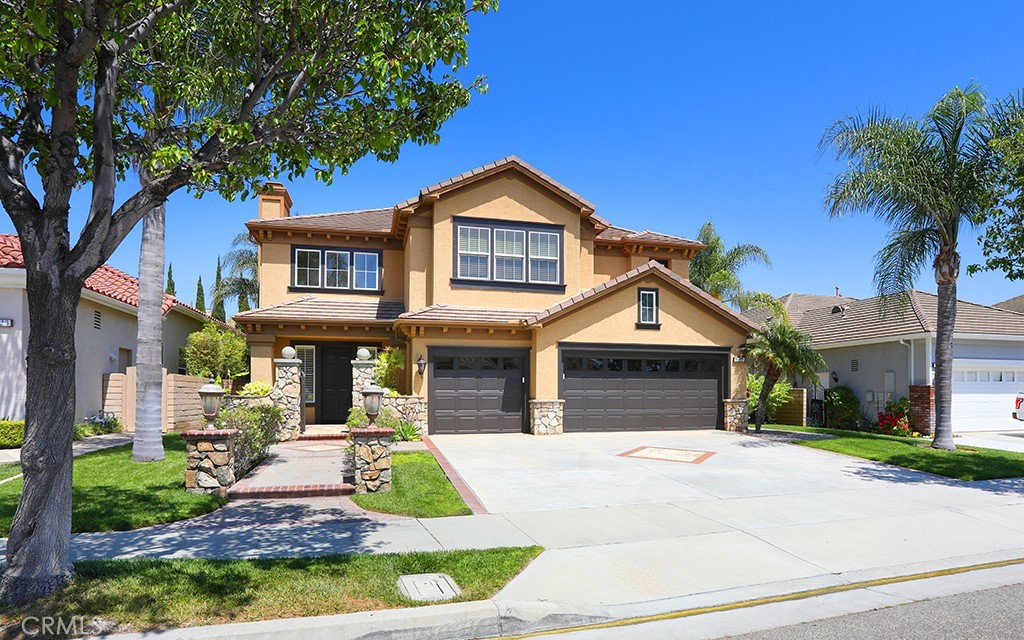 1019 N Sonora Circle