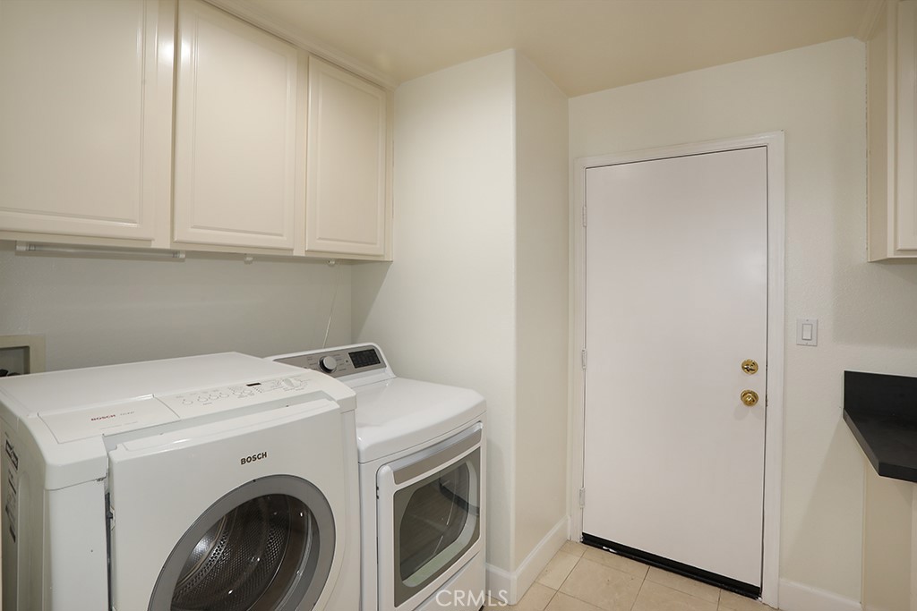 1019 N Sonora Circle