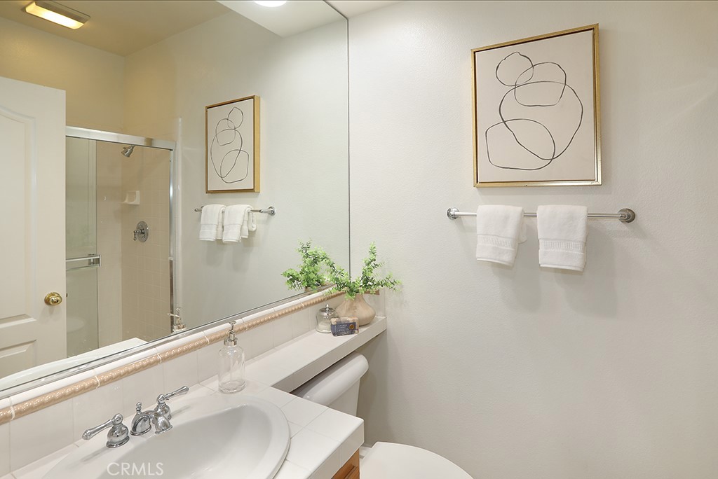 1019 N Sonora Circle