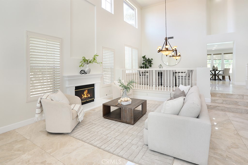 1019 N Sonora Circle