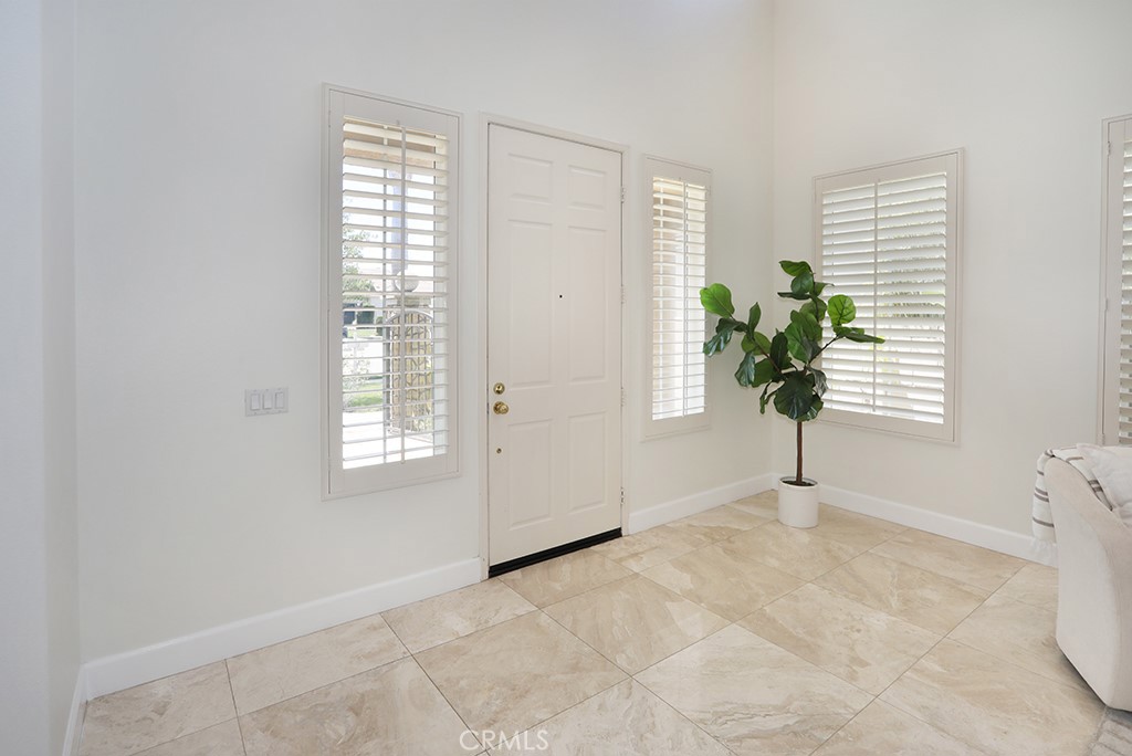 1019 N Sonora Circle