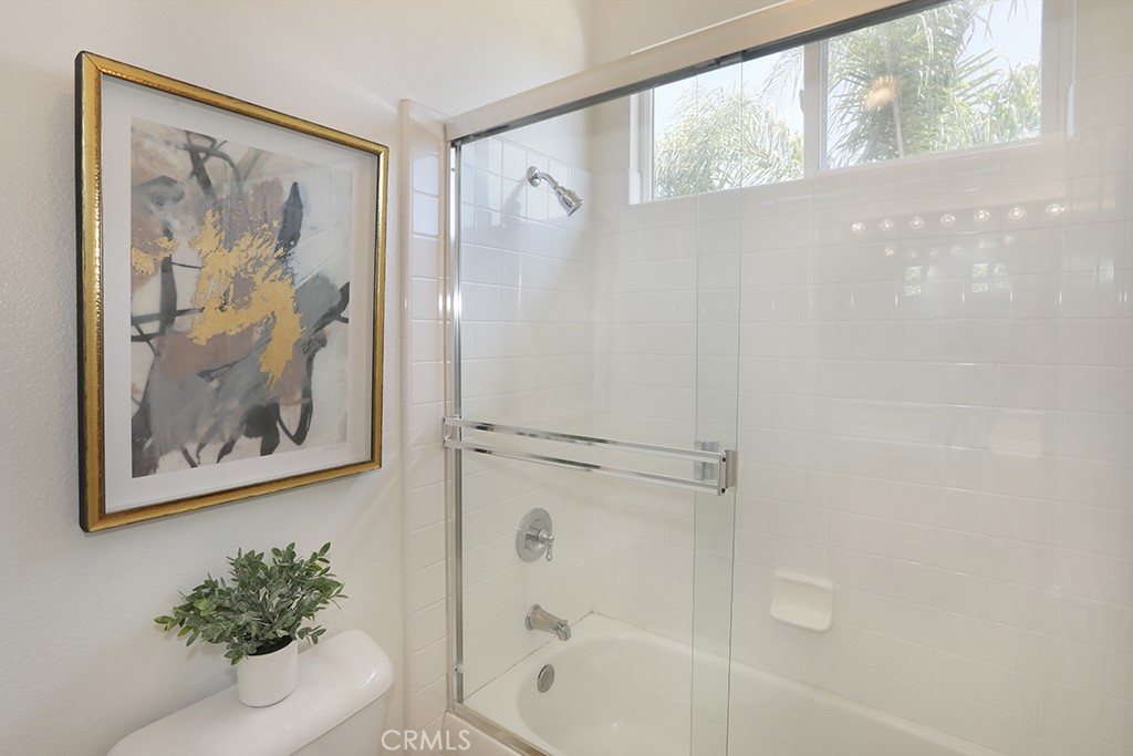 1019 N Sonora Circle