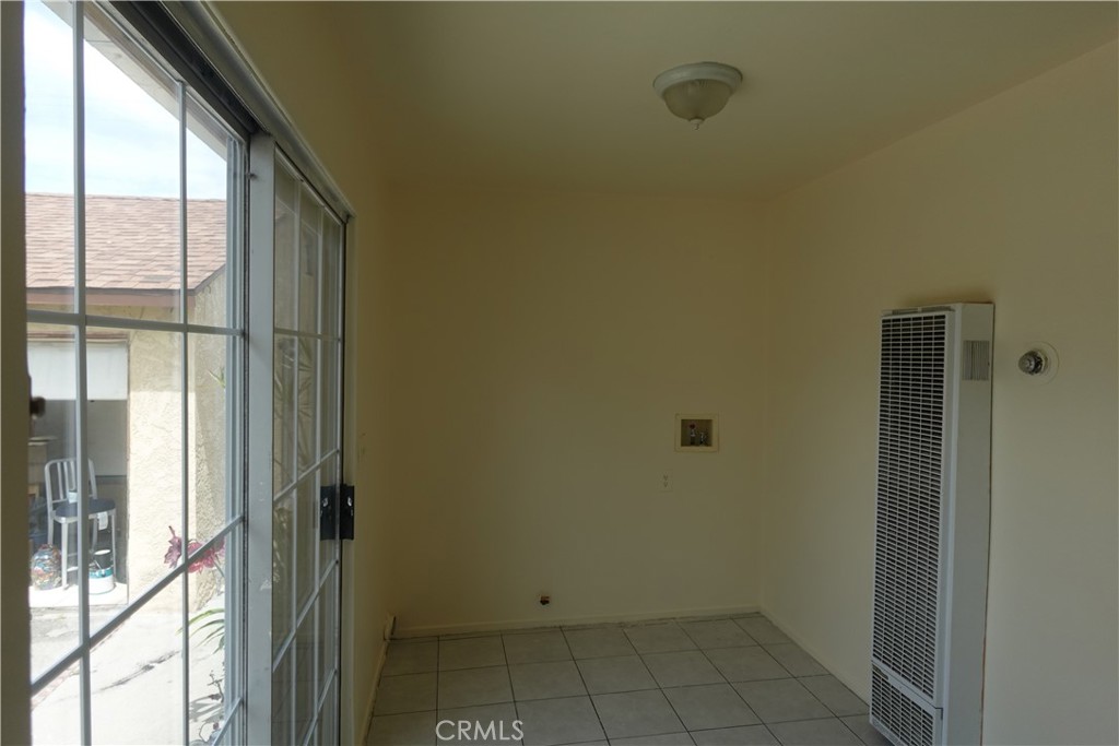 956 S Philadelphia Street