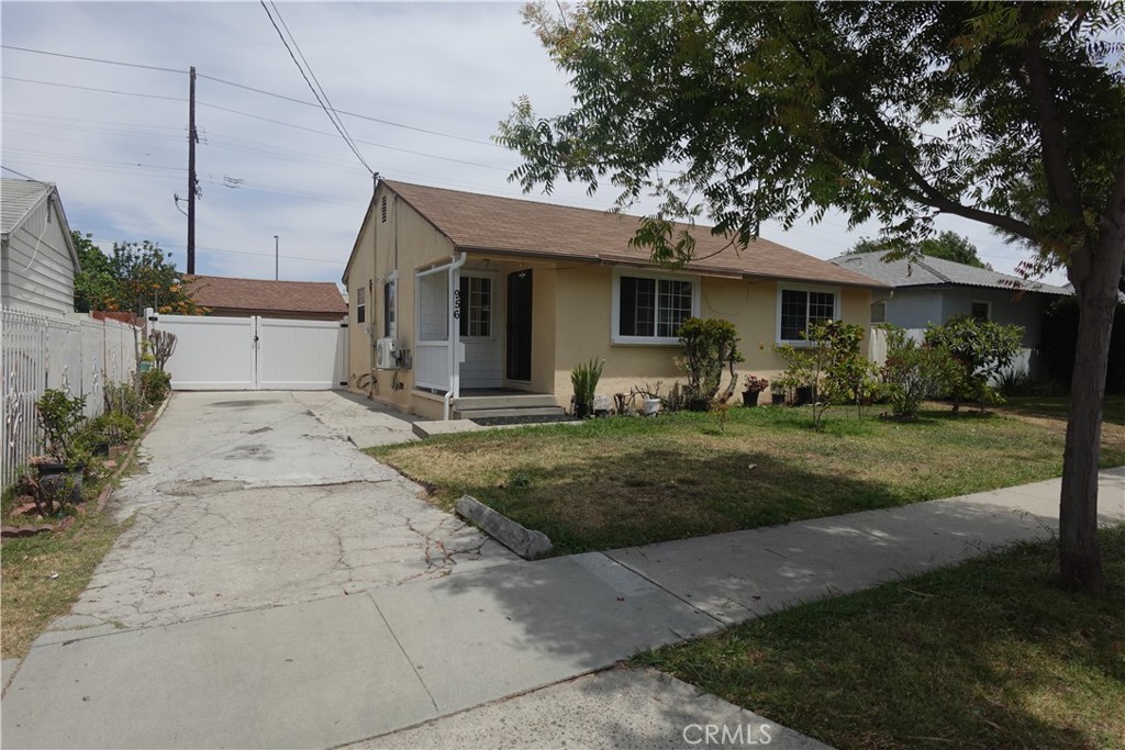 956 S Philadelphia Street