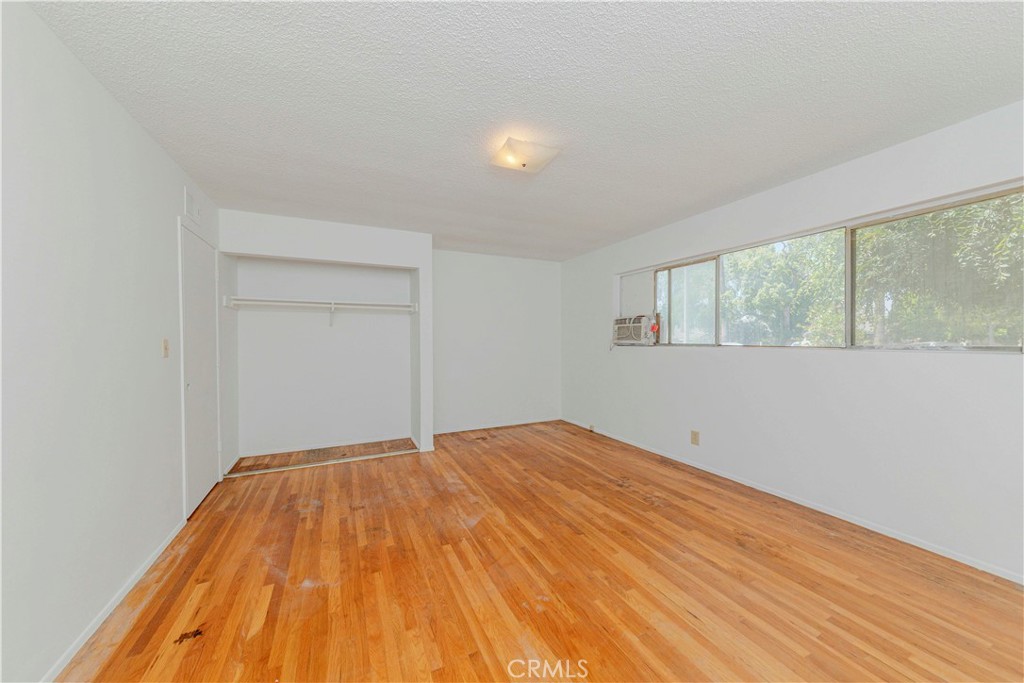 414 N Alameda Avenue