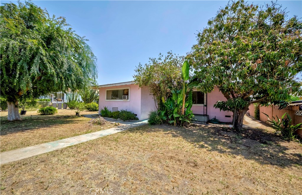 414 N Alameda Avenue