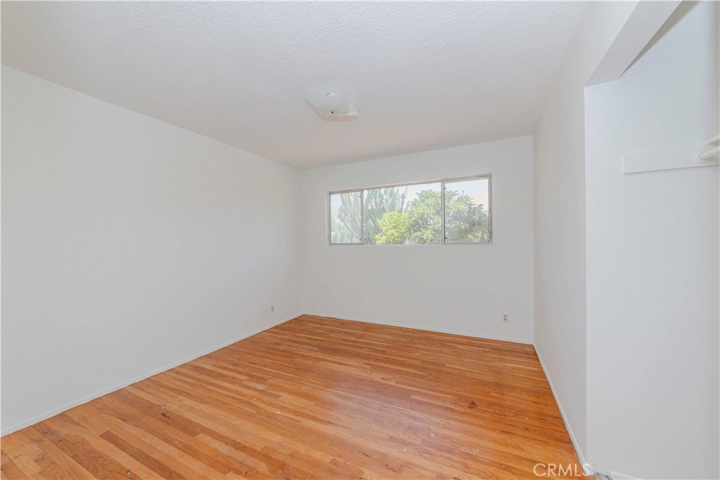 414 N Alameda Avenue