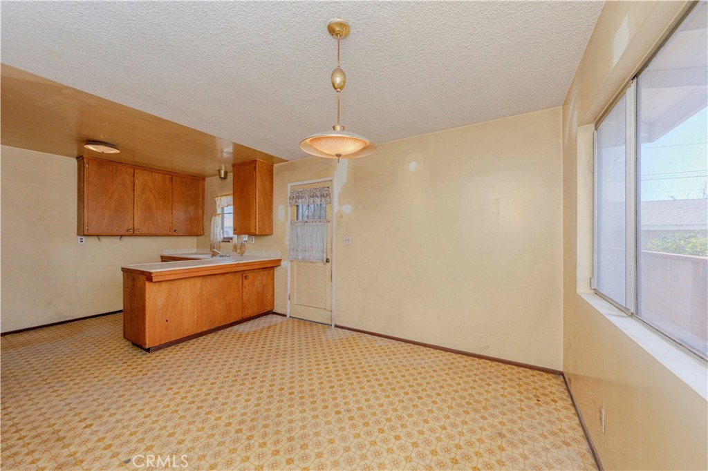 414 N Alameda Avenue