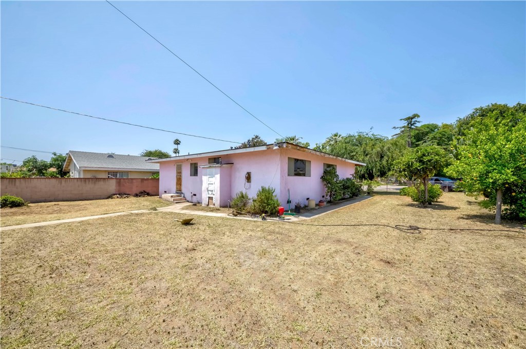 414 N Alameda Avenue