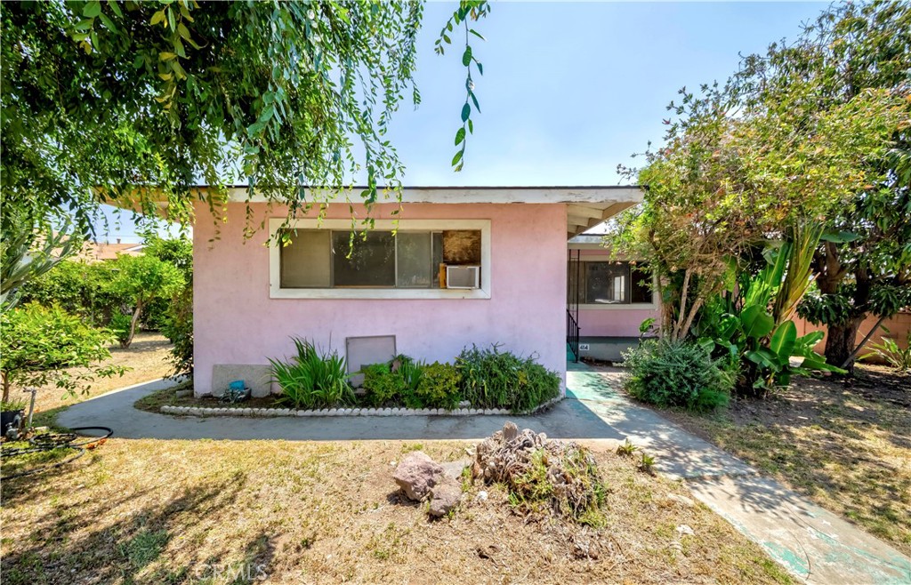 414 N Alameda Avenue