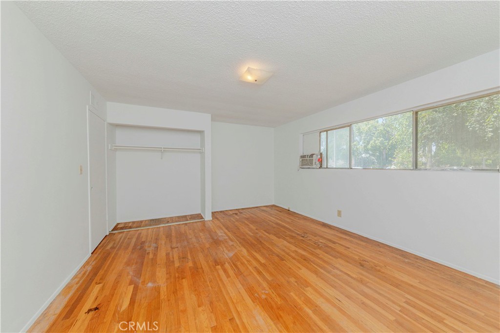 414 N Alameda Avenue