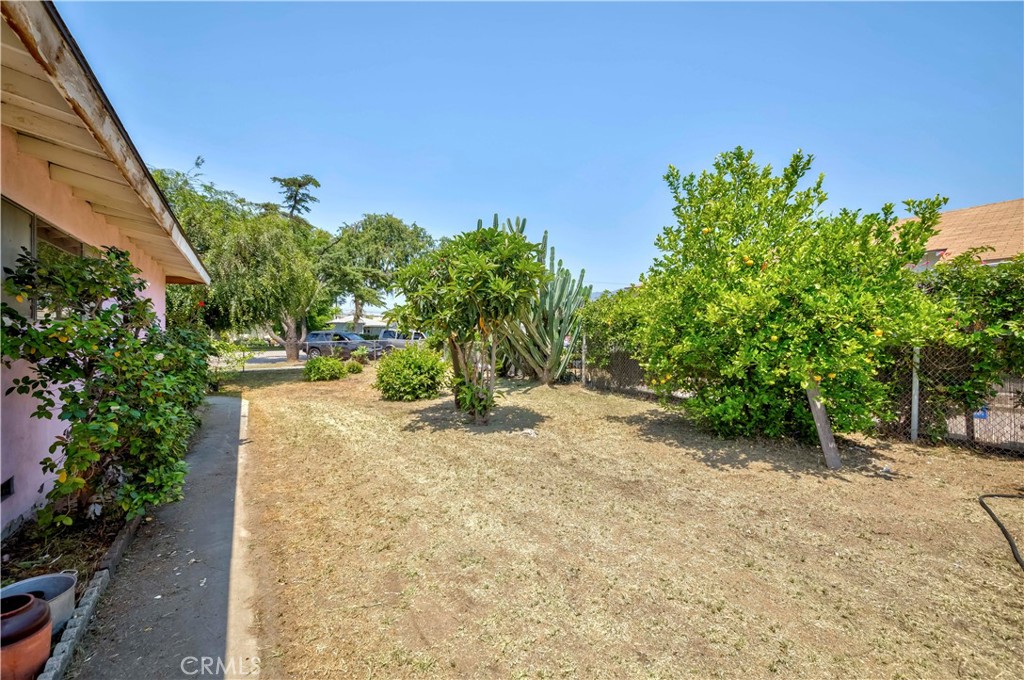 414 N Alameda Avenue