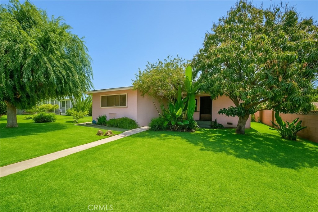 414 N Alameda Avenue