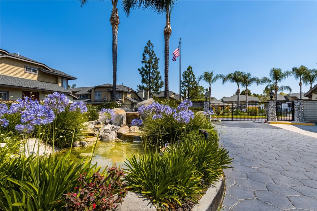 630 W Palm Avenue 54