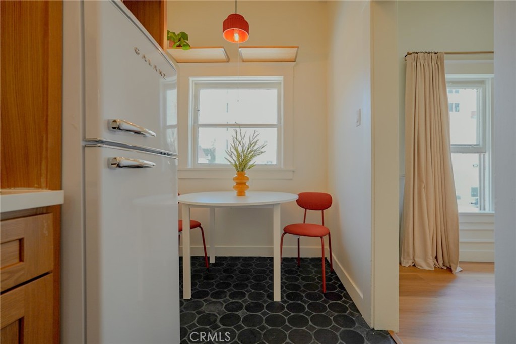 325 W 3rd Street 107