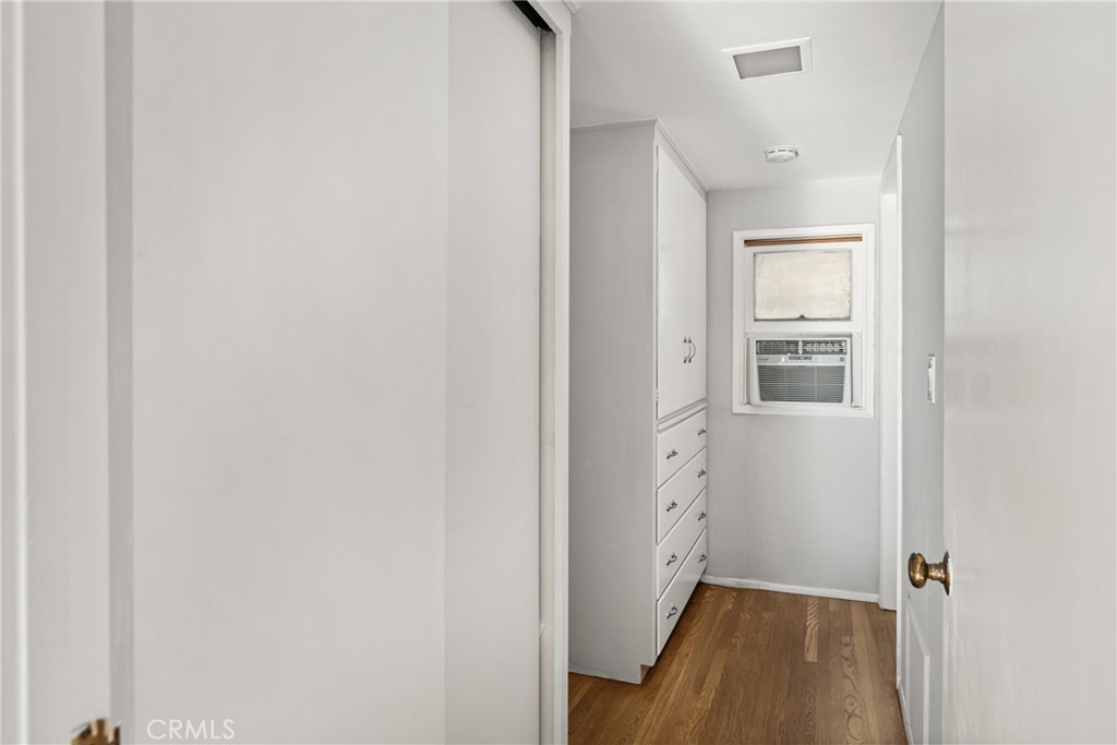 917 W Palmyra Avenue