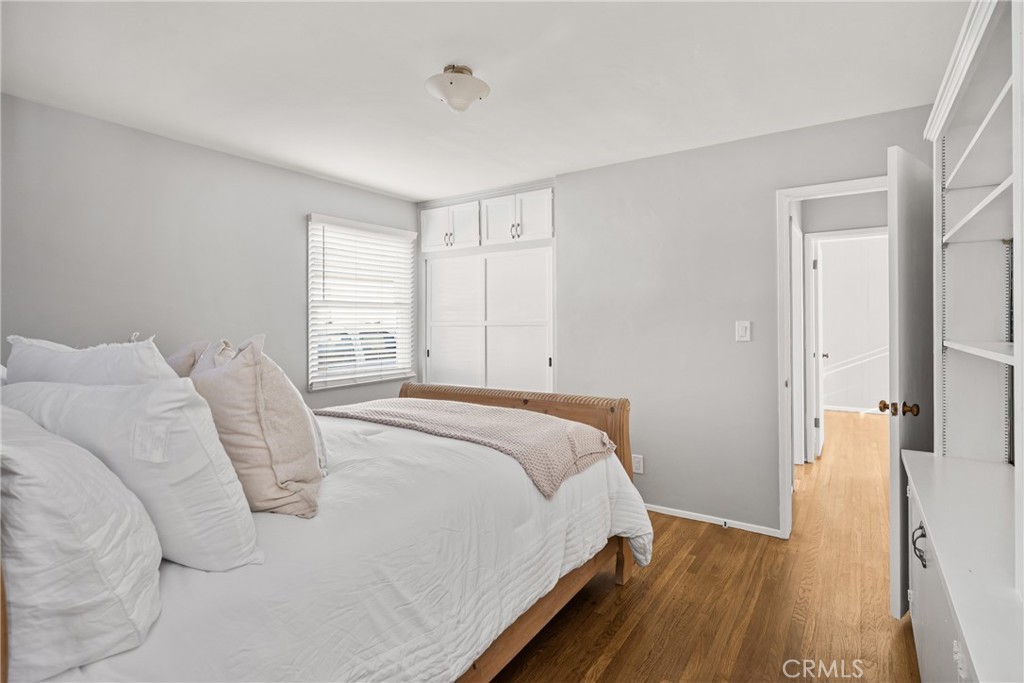 917 W Palmyra Avenue