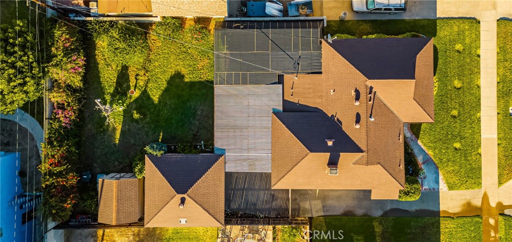 917 W Palmyra Avenue