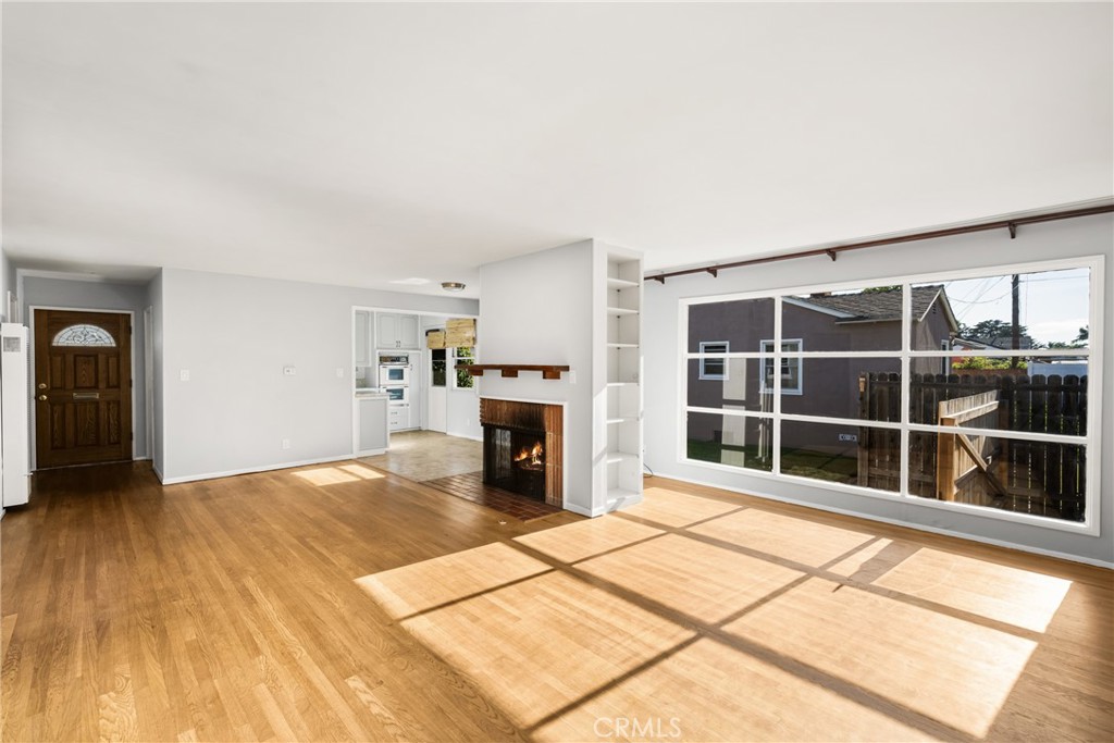 917 W Palmyra Avenue