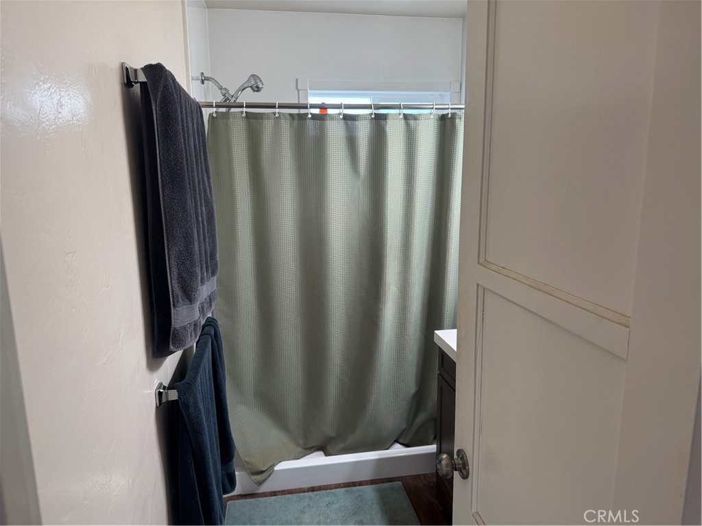 504 E Wisteria Place