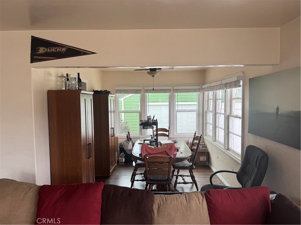 504 E Wisteria Place