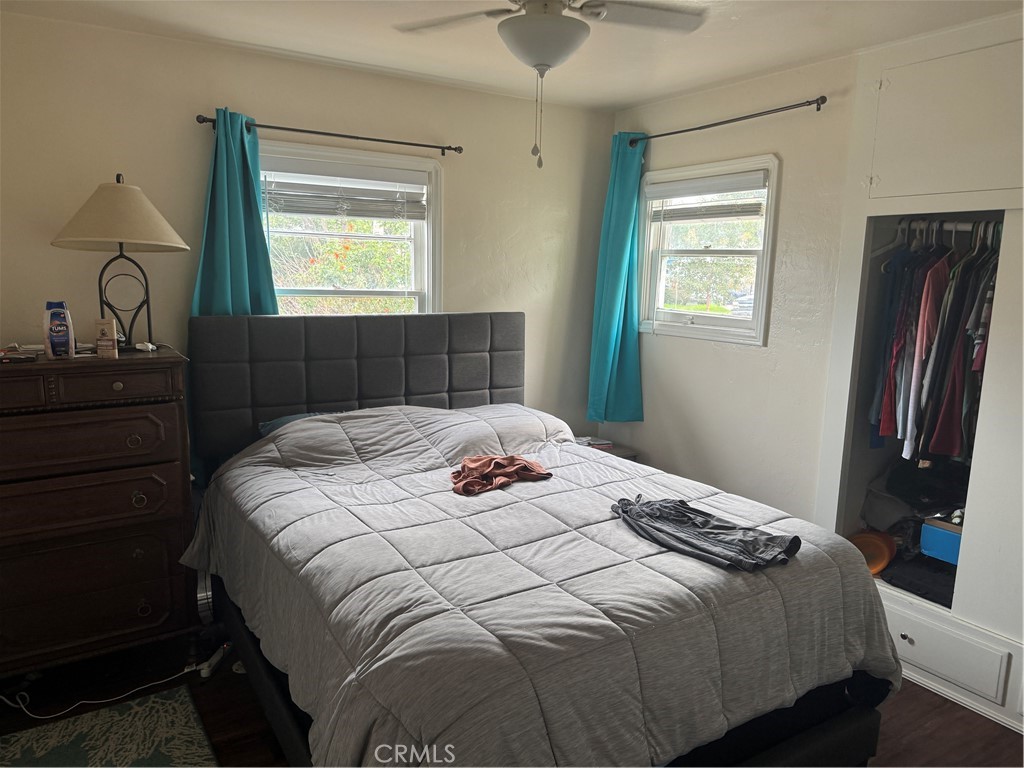 504 E Wisteria Place