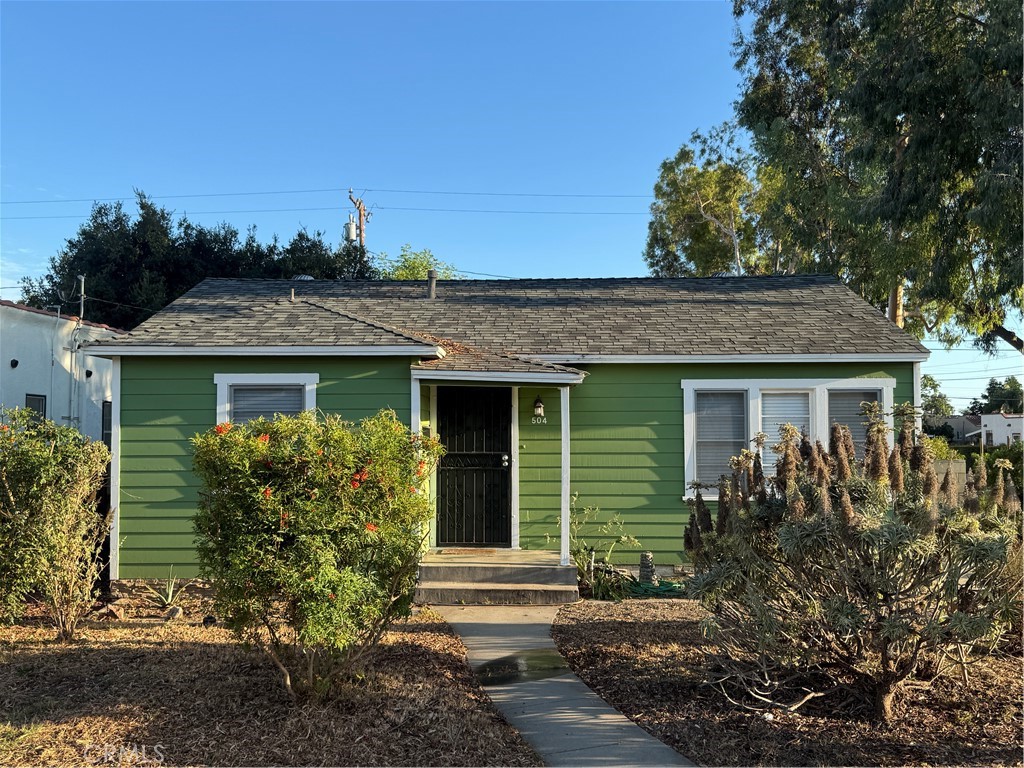 504 E Wisteria Place