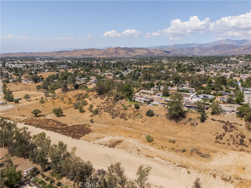 35525 Wildwood Canyon Rd