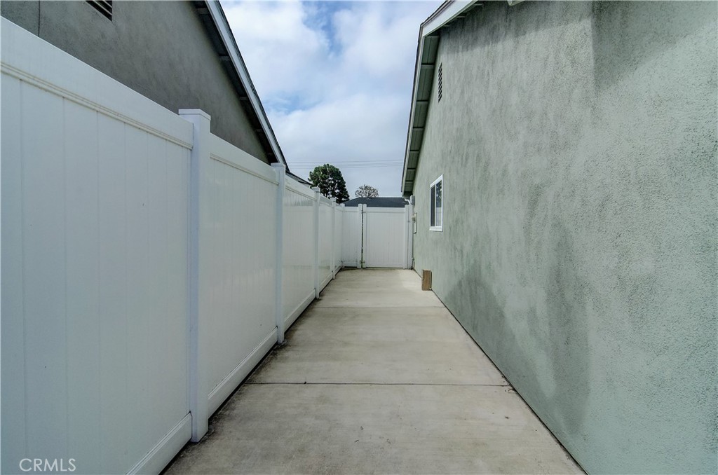 9811 Fair Tide Circle