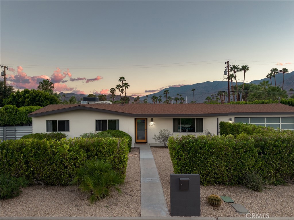 2079 2079 Paseo Roseta