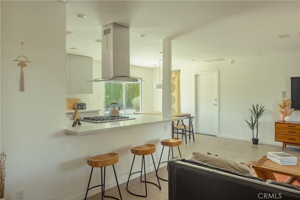 2079 2079 Paseo Roseta