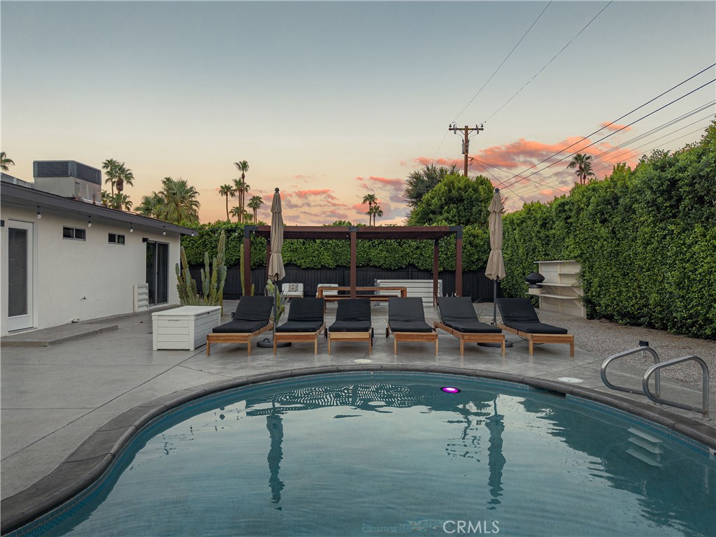 2079 2079 Paseo Roseta