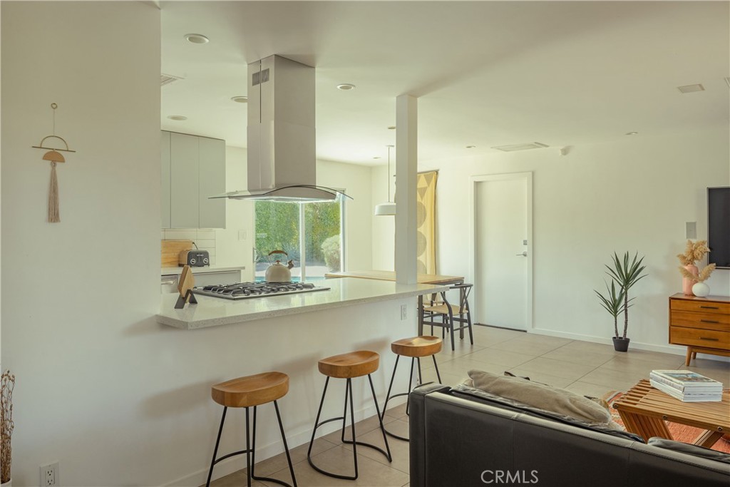 2079 2079 Paseo Roseta