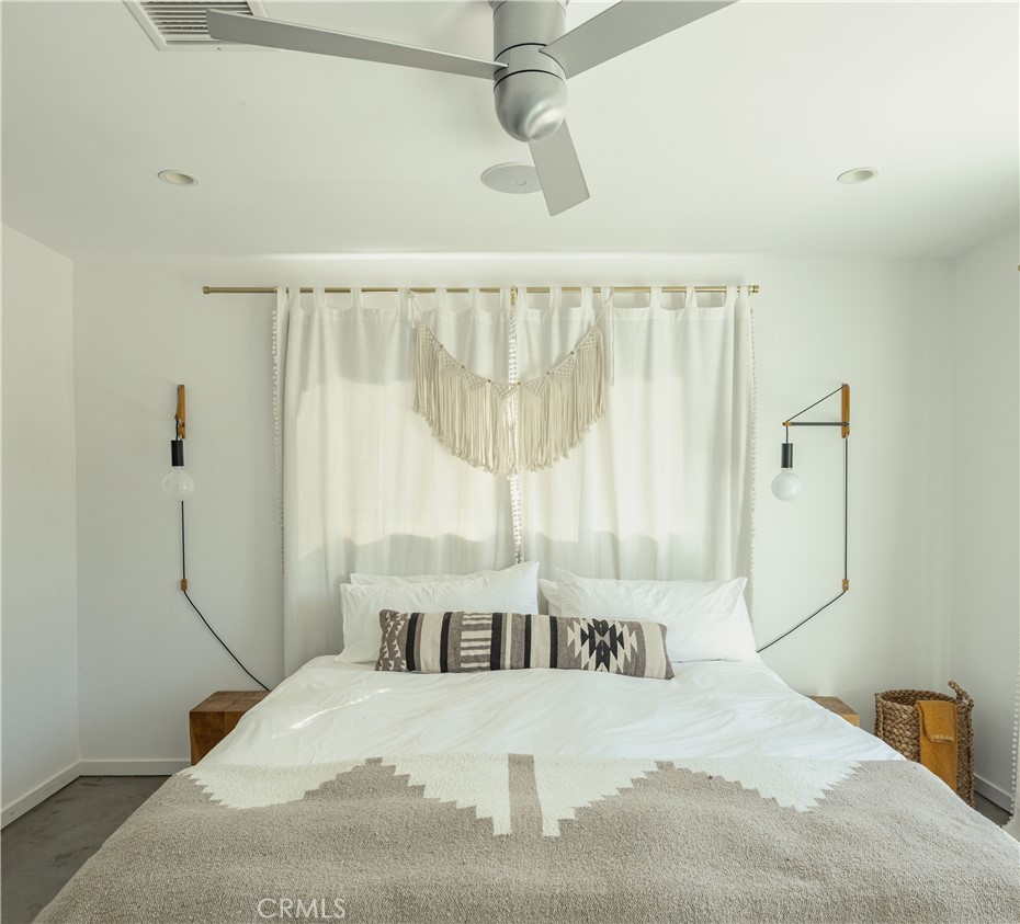 2079 2079 Paseo Roseta