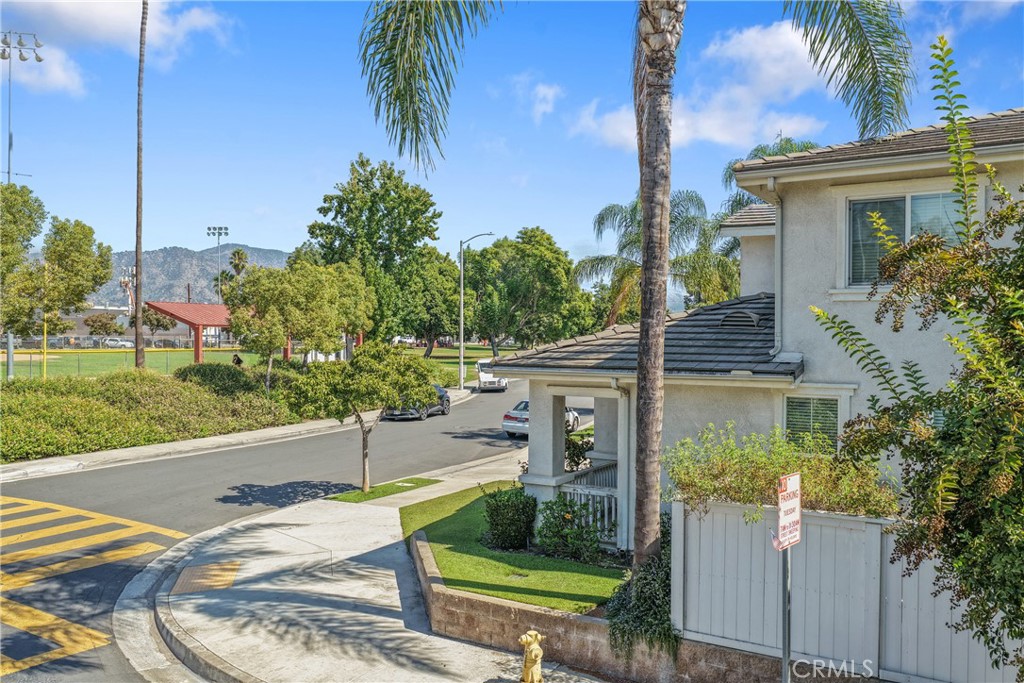 990 Parkside