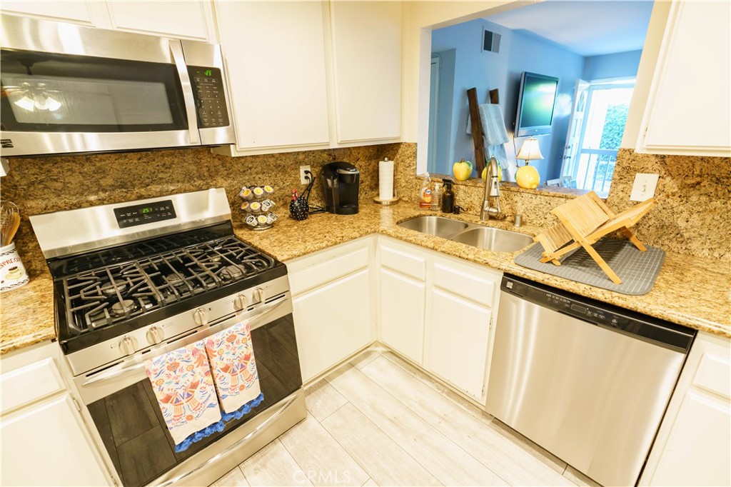 10340 E Briar Oaks B