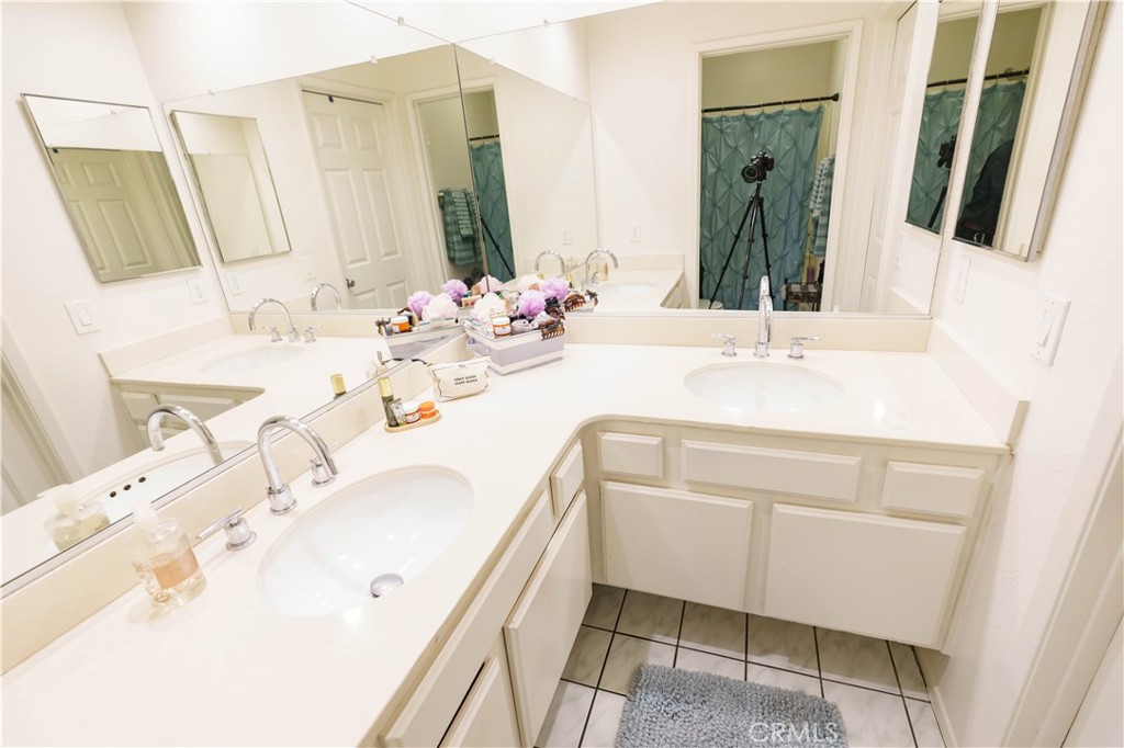 10340 E Briar Oaks B