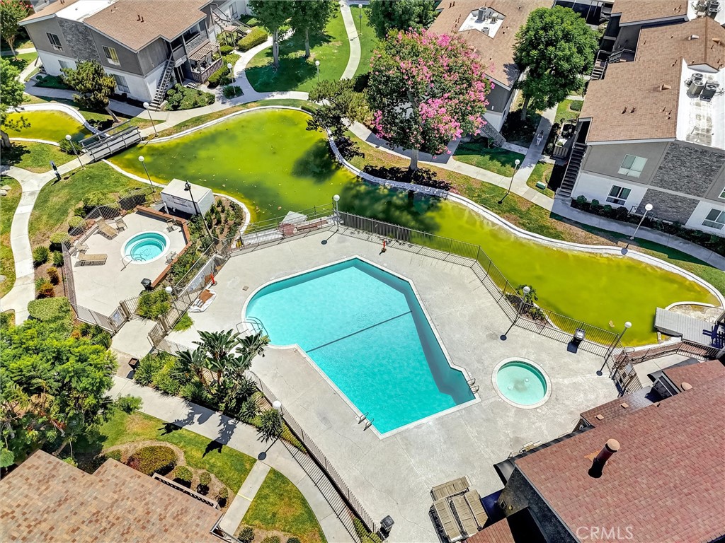 2813 S Fairview Street G