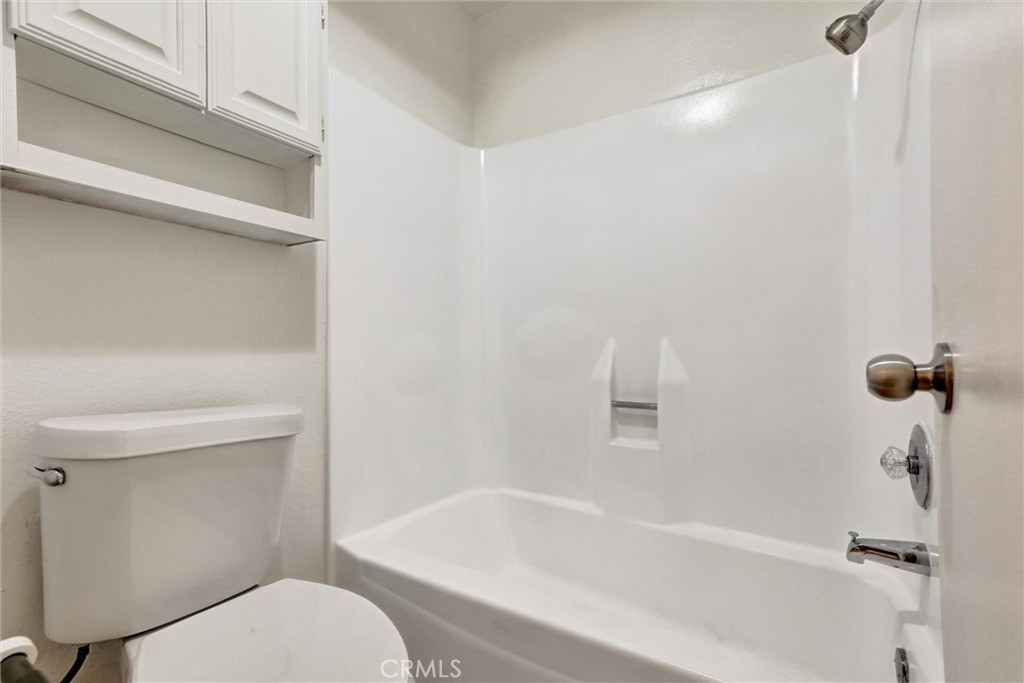 2813 S Fairview Street G