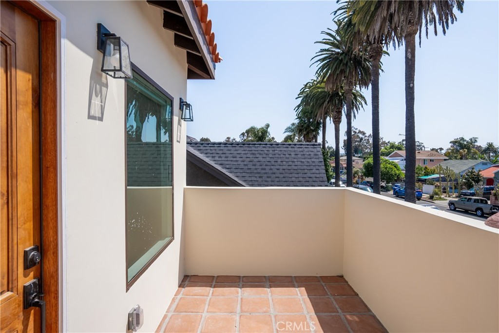 2338 S Cloverdale Avenue