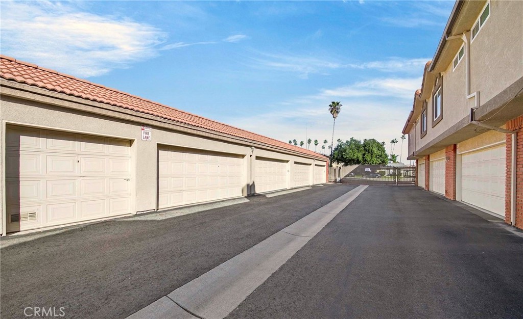 1215 N San Gabriel 309