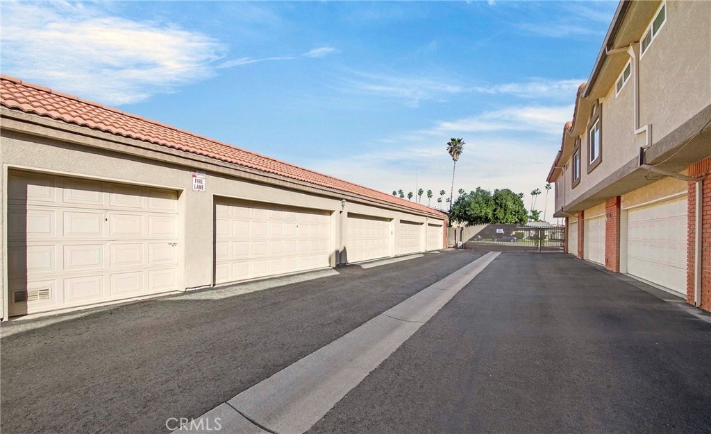 1215 N San Gabriel 309